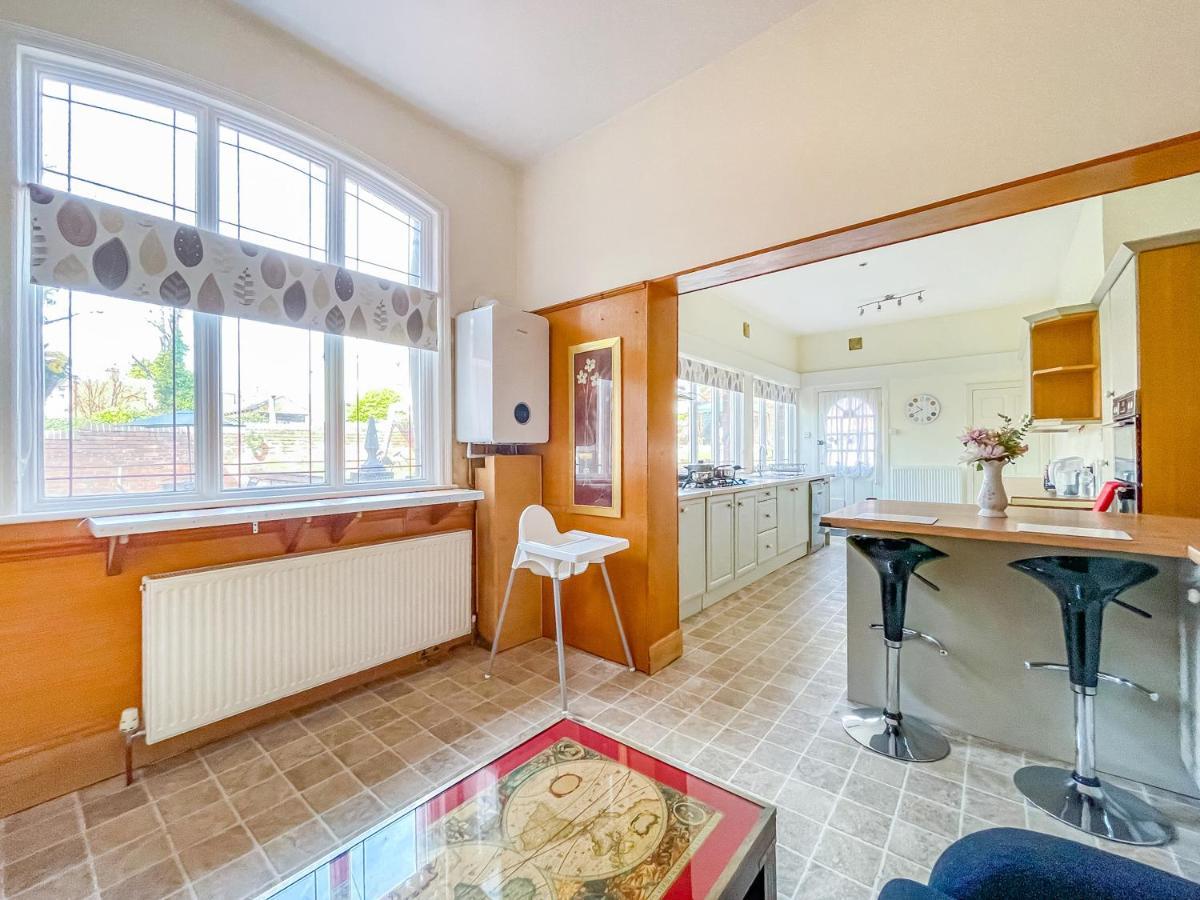 *Rg9Bc* For Your Most Relaxed & Cosy Stay + Free Parking + Free Fast Wifi * Leeds  Buitenkant foto